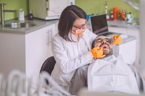 Best Dentist for Tooth Abscess  in Villa Ridge, MO